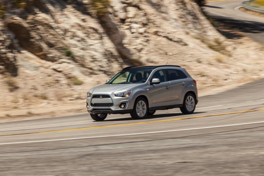  Mitsubishi Outlander Sport 2013 года  (фото 52 из 83)
